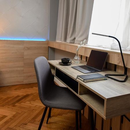 City Center Getaway - Cozy Accommodation For Your Perfect Stay Bucareste Exterior foto