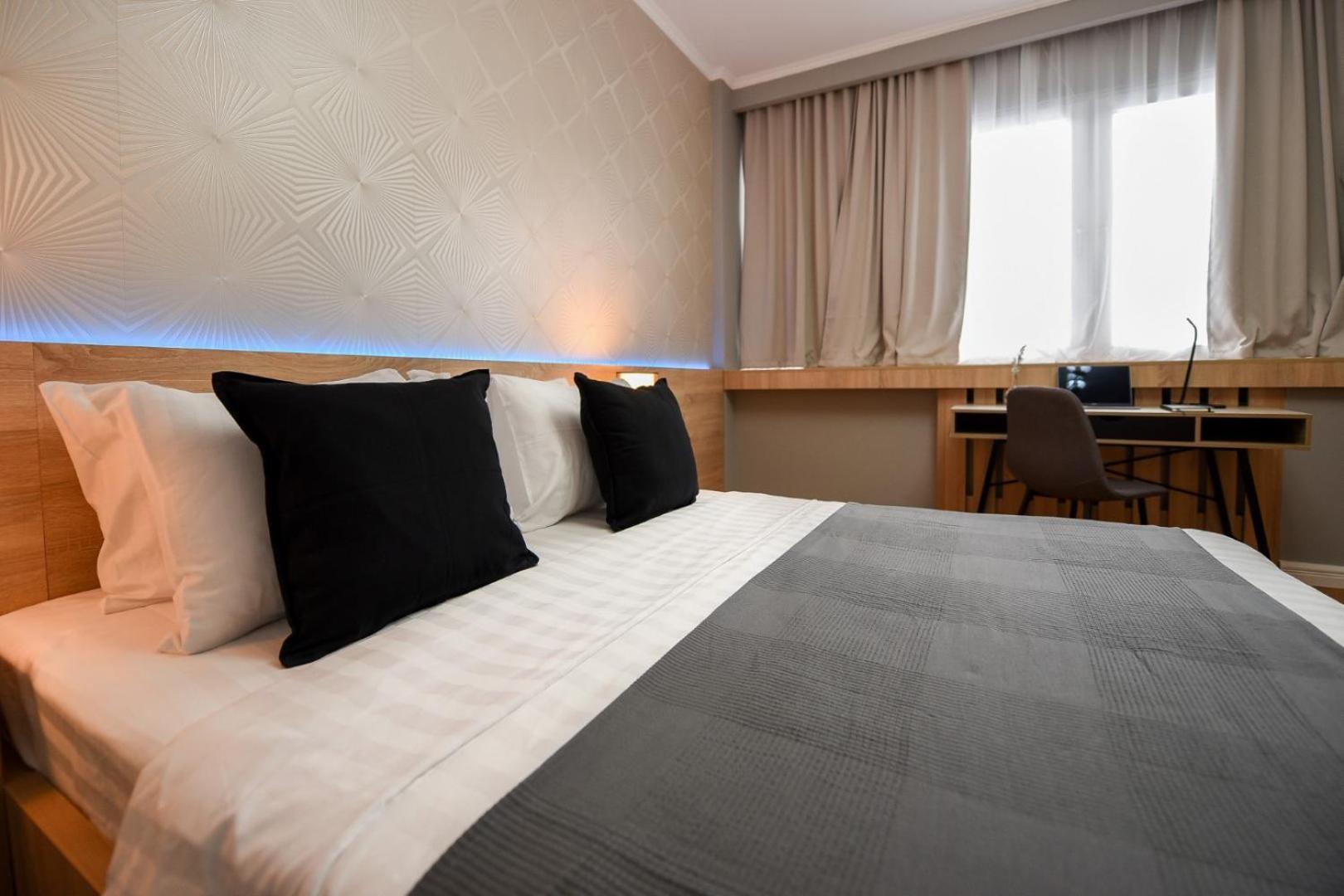 City Center Getaway - Cozy Accommodation For Your Perfect Stay Bucareste Quarto foto