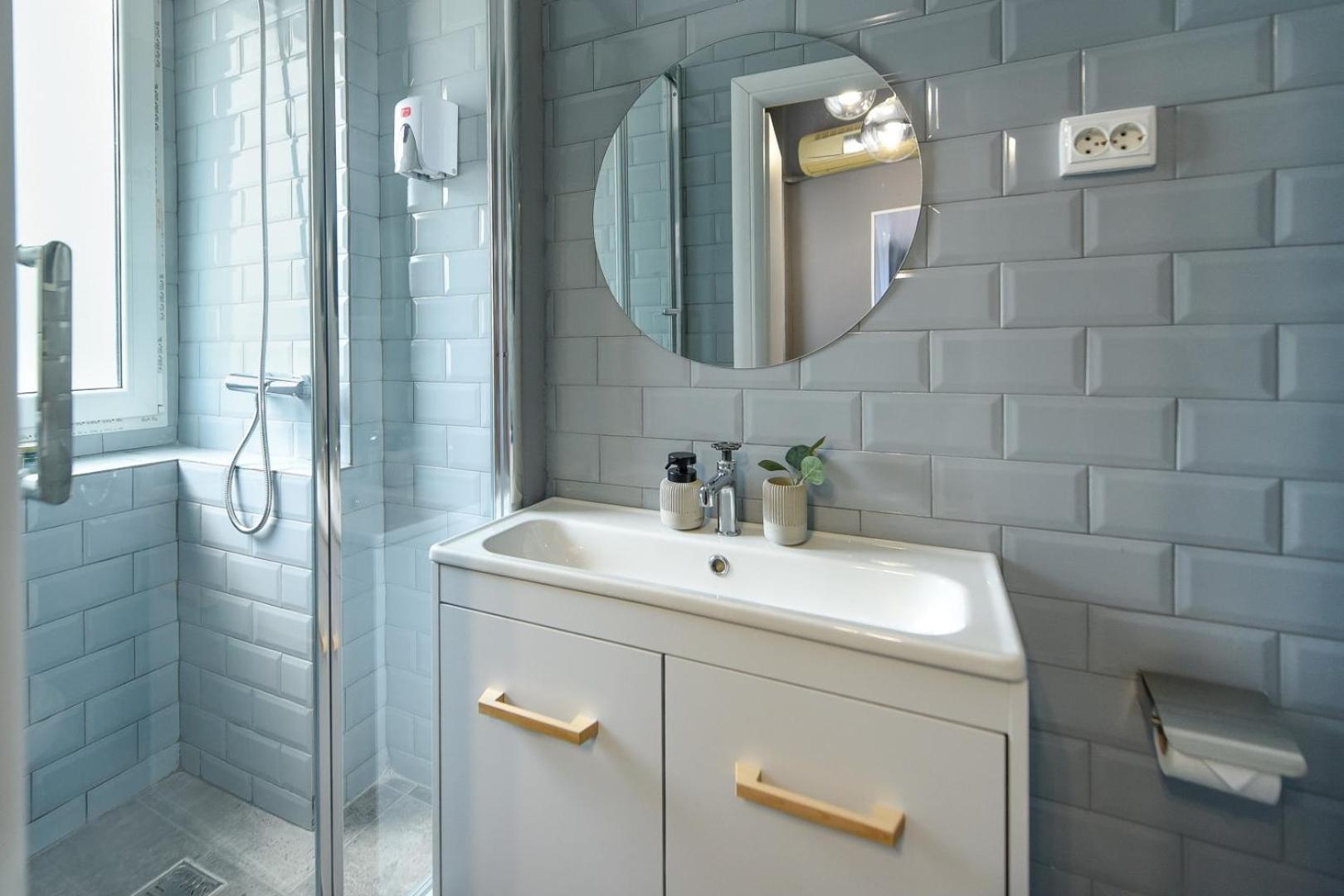 City Center Getaway - Cozy Accommodation For Your Perfect Stay Bucareste Quarto foto